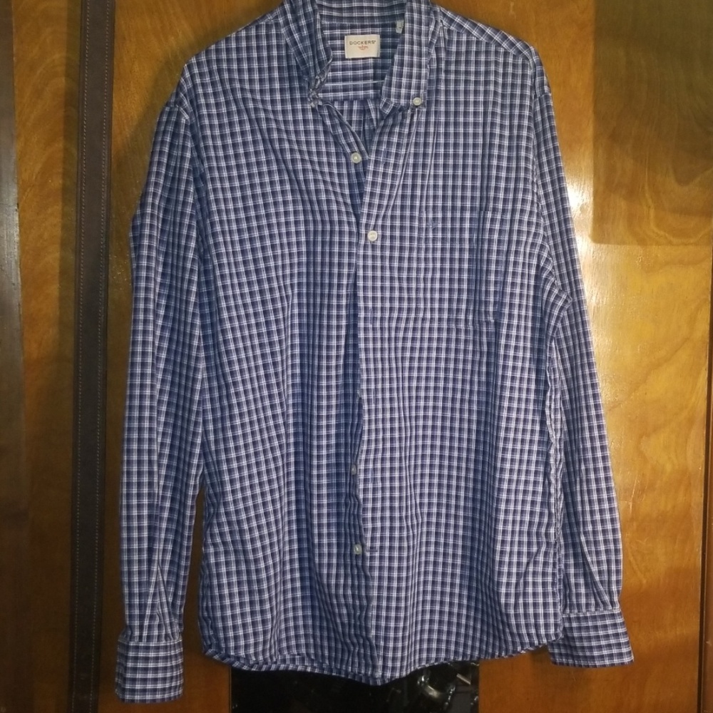 Dockers shirt